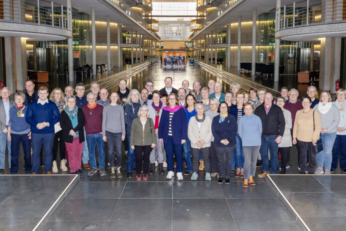 BPA-Besuchergruppe im Deutschen Bundestag. Die Besuchergruppe im Deutschen Bundestag in Berlin. Foto: BPA/StadtLandMensch/Büro Griese