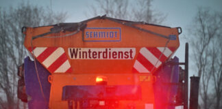 Winterdienst seit Tagen im Dauereinsatz gegen Schnee und Glatteis