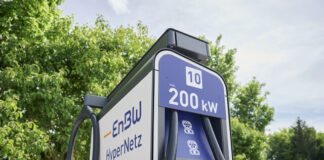 Neuer Schnellladestandort bei Penny-Filiale in Velbert EnBW und Rewe Group kooperieren beim Ausbau der Ladeinfrastruktur für Elektroautos. Foto: EnBW