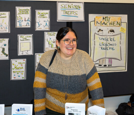 “Lieblingsgerichte” der Velberter: Begegnungsstätten bieten Mahlzeiten für Senioren an Treffleiterin Daniela Schamberg ist eine der Organisatorinnen der Aktion. Foto: VHS Fotoclub Velbert/Heiligenhaus