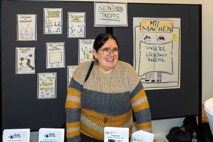 Seniorenmesse Velbert 2025 Treffleiterin Daniela Schamberg ist eine der Organisatorinnen der Aktion. Foto: VHS Fotoclub Velbert/Heiligenhaus