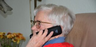 “Kautionszahlung”: Mettmannerin (85) um Geld und Schmuck gebracht Eine Seniorin ist durch einen "Schockanruf" um Schmuck und Bargeld gebracht worden. Foto: Polizei/Symbolbild