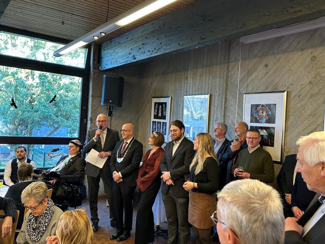 Bruderschaftschef Andreas Kellersmann ehrt, lobt und erzählt, Bild: Dirk Wittmer