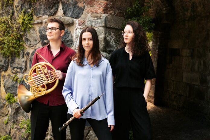 Trio Ariadne (1) Das Trio Ariadne gastiert mit seinem Programm „Alte (Un)Bekannte“ in Ratingen., Foto: Lydia Ramos