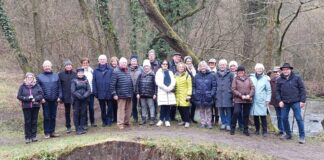Winterwanderungen in der Region haben ihren besonderen Reiz Gruppenbild der Wandernden, Bild: Kulturkreis Hösel