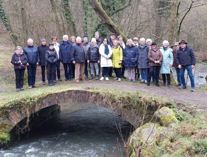 Winterwanderung Gruppenbild der Wandernden, Bild: Kulturkreis Hösel