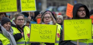 Lauter Protest gegen Kita-Gesetz – Schäffer setzt auf Dialog Das umstrittene neue Kita-Gesetz in NRW hat zu breiten Protesten geführt.