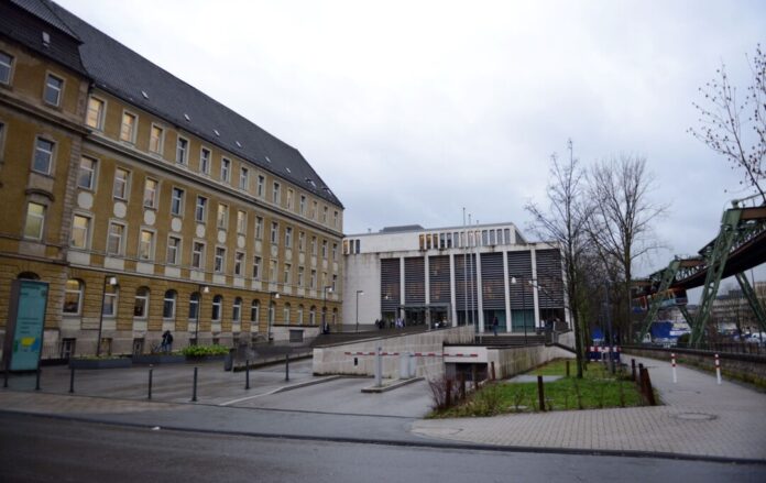 Amtsgericht Wuppertal Weitere Haftstrafe für «König vom Berliner Platz»