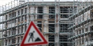 Bauen soll in NRW wieder einfacher werden Die NRW-Landesregierung entrümpelt die Bauordnung von vielen Vorschriften. (Symbolbild)