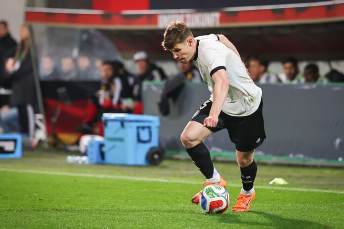 Lukas Ullrich Lukas Ullrich verlängert seinen Vertrag bei Borussia Mönchengladbach vorzeitig. (Archivbild)