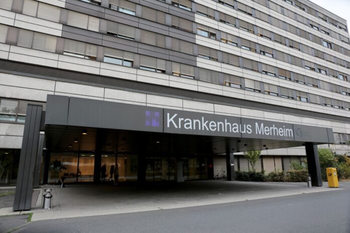 Krankenhaus Köln-Merheim Das Krankenhaus in Köln-Merheim ist auf die Behandlung von Verbrennungen spezialisiert.