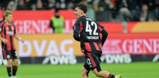 Uzun jubelt für Frankfurt.