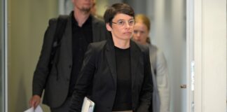 Ultimatum an Wüst – Opposition fordert Pauls Chat-Protokolle Das Handeln von NRW-Flüchtlingsministerin Josefine Paul (Grüne) nach dem Anschlag steht im Fokus. (Archivbild)