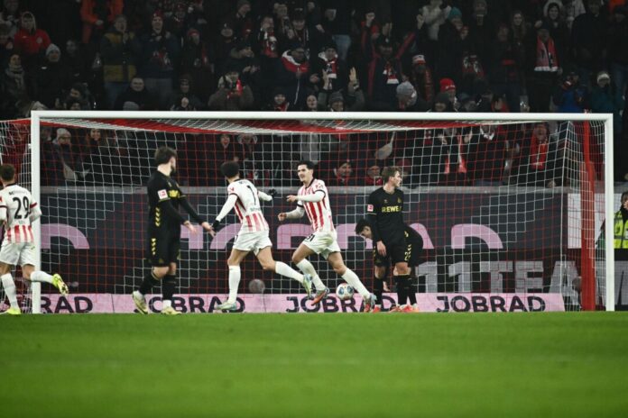 SC Freiburg - 1. FC Köln Trifft derzeit wie am Fließband: Freiburgs Igor Matanovic (2.v.r.).