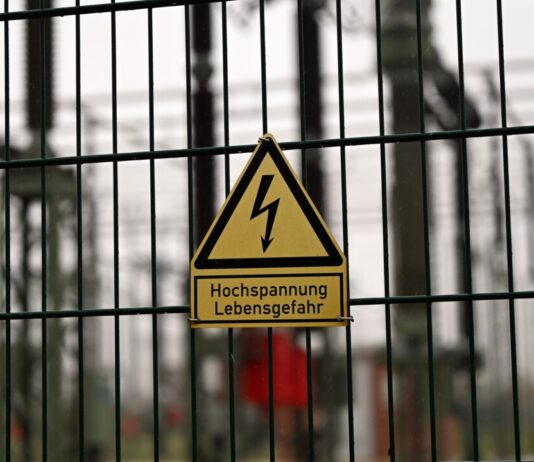 Anschlag auf Stromversorgung in Erkrath in NRW gescheitert Anschlag auf Umspannwerk in Erkrath gescheitert. (Symbolbild)