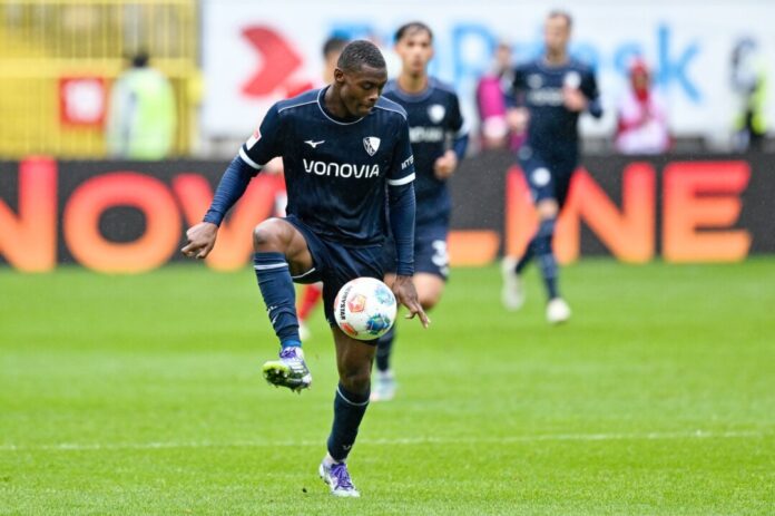 1. FC Kaiserslautern - VfL Bochum Mathis Clairicia spielt in der Rückrunde in Portugal. (Archivbild)