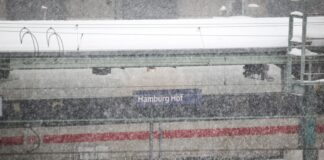 Bahn: Dauer der Einschränkungen noch völlig offen Die Deutsche Bahn hat den Zugverkehr im Großraum Hannover weitgehend eingestellt.