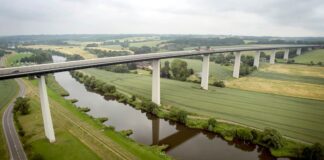 Die Ruhrtalbrücke auf der A52 ist kurzfristig gesperrt worden.