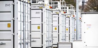 RWE baut Großbatteriespeicher in Lingen In Lingen betreibt der Energiekonzern RWE bereits einen Batteriespeicher mit 45 Megawatt Leistung. Ein neuer soll 400 Megawatt haben - und der größte in Niedersachsen werden.