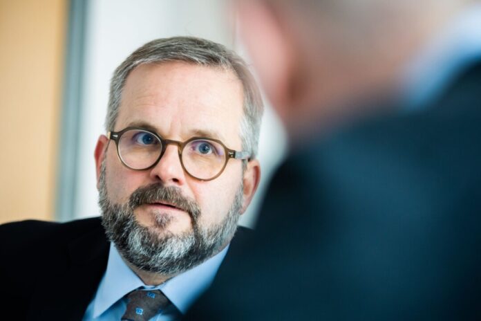Bayer-Cheflobbyist Matthias Berninger Bayer-Manager Berninger: Sorge um Auseinanderdriften Europas und der Vereinigten Staaten. (Archivbild)