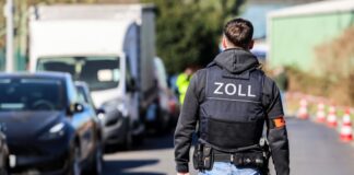 Illegale Zigarettenfabrik in Düsseldorf – Prozess gestartet Razzia wegen illegaler Zigarettenfabrik im März 2025. (Archivbild)