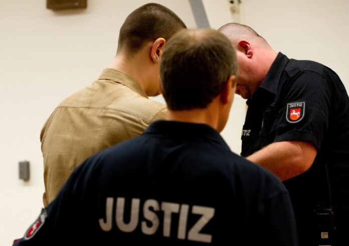 Der sogenannte Maschsee-Mörder soll erneut Straftaten begangen haben. (Archivbild)