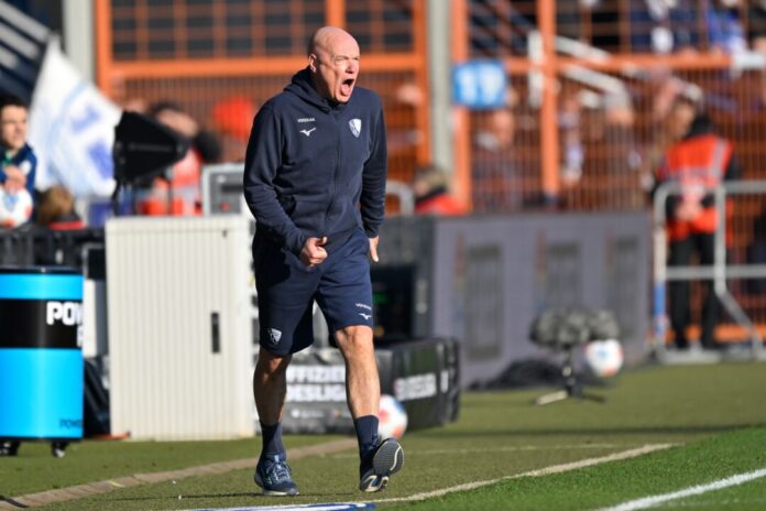 VfL Bochum - Darmstadt 98 Zeigt keine Angst vor den Spitzenteams: Bochums Trainer Uwe Rösler (Archivbild).