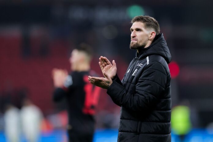 Bayer Leverkusen - Werder Bremen Leverkusens Kapitän Robert Andrich ist froh über den ersten Sieg im Jahr 2026.