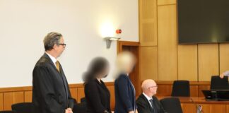 Flucht bei Schießerei: Polizistinnen sollen Job verlieren Strafrechtlich ist der Fall abgeschlossen - die berufliche Zukunft der beiden Polizistinnen ist weiter offen (Archivbild).