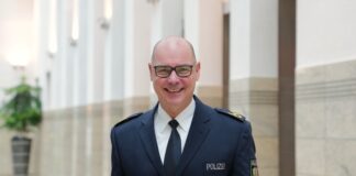 Dirk Hulverscheidt wird neuer Inspekteur der Polizei in NRW Dirk Hulverscheidt wird neuer Inspekteur der Polizei in NRW