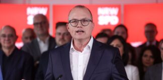 Jochen Ott fordert als SPD-Spitzenkandidat Wüst 2027 heraus SPD-Landtagsfraktionschef Jochen Ott will als Spitzenkandidat für mehr Gerechtigkeit kämpfen.