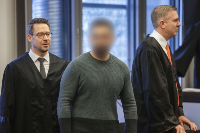 Mord-Prozess - Frauen mit Sportwagen erfasst Der Angeklagte räumte Verantwortung für den schweren Unfall ein.