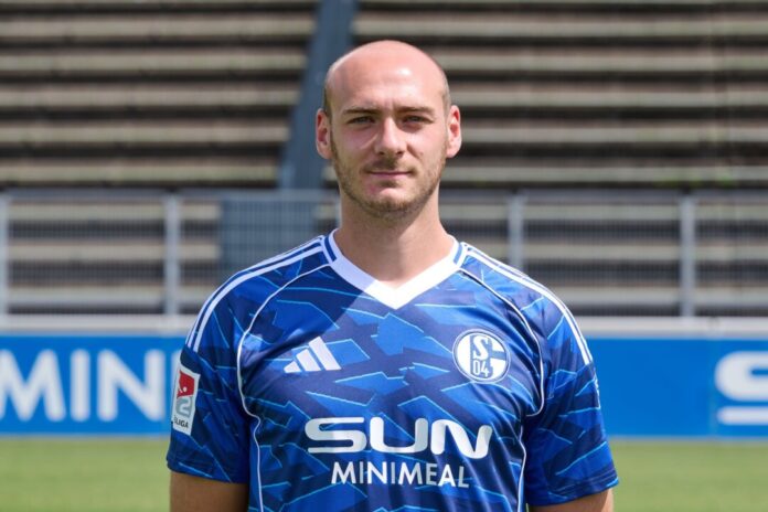 Henning Matriciani Henning Matriciani vom FC Schalke 04 hat sich einen Kreuzbandriss zugezogen. (Archivbild)