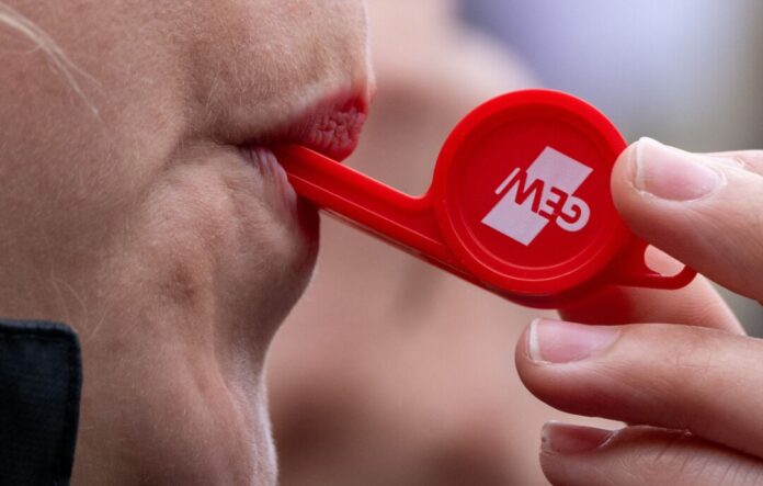 Warnstreiks im öffentlichen Dienst Die GEW hat Angestellte an Schulen zu Warnstreiks aufgerufen. (Symbolbild)