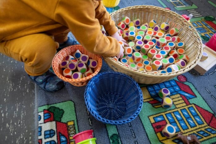 Tageseinrichtung für Kinder In den Kitas sind ausreichend viele und gut qualifiziert Fachkräfte von zentraler Bedeutung. (Archivbild)