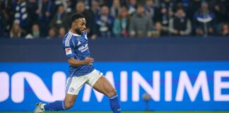 Schalke-Stürmer Sylla fehlt im Kader und steht vor Wechsel Moussa Sylla steht vor einem Abschied aus Gelsenkirchen. (Archivbild)