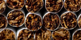 Illegale Zigarettenfabriken: Vier Jahre Haft für Drahtzieher Der Drahtzieher von illegalen Zigarettenfabriken ist wegen Steuerhinterziehung zu vier Jahren Haft verurteilt worden. (Symbolbild)