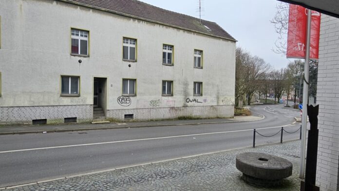 Der Stadtgraben am Trinsenturm soll aufgewertet werden, findet die CDU. Foto: CDU Ratingen Der Stadtgraben am Trinsenturm soll aufgewertet werden, findet die CDU. Foto: CDU Ratingen