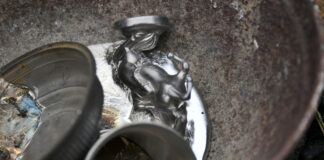 In Velbert: Eigenen Karnevalsorden gießen