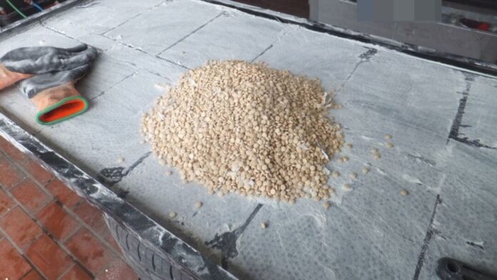 Vergiftetes Kleinkind führt Polizei zu Drogenversteck Bei der Durchsuchung fand die Polizei kiloweise Amphetamine.