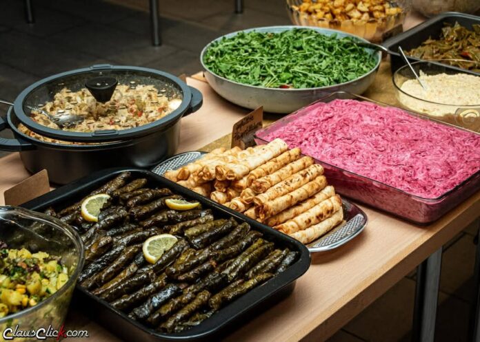 Türkische Spezialitäten gibt es beim gemeinsamen Fastenbrechen. Foto: privat/Clavis e.V. Türkische Spezialitäten gibt es beim gemeinsamen Fastenbrechen. Foto: privat/Clavis e.V.
