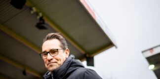 Bericht: Duisburg-Manager Preetz bei Ski-Unfall verletzt Preetz verletzte sich beim Skifahren. (Archivbild)