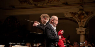 Wagners “Ring des Nibelungen” geht weiter in Wuppertal Patrick Hahn und Michael Kupfer-Radecky in ›Die Walküre‹ . Foto: Sinfonieorchester Wuppertal / Yannick Dietrich