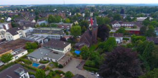 Bolt(e) soll bleiben Blick auf die Mitte von Hösel, Bild: Alexander Heinz