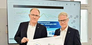 Konjunkturbericht: Aufschwung lässt auf sich warten IHK-Hauptgeschäftsführer Gregor Berghausen und Jürgen Steinmetz, Hauptgeschäftsführer IHK Mittlerer Niederrhein. Foto: Andreas Bischof