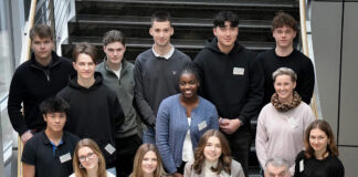 Heiligenhaus: Sowi-LK trifft Innenminister Reul