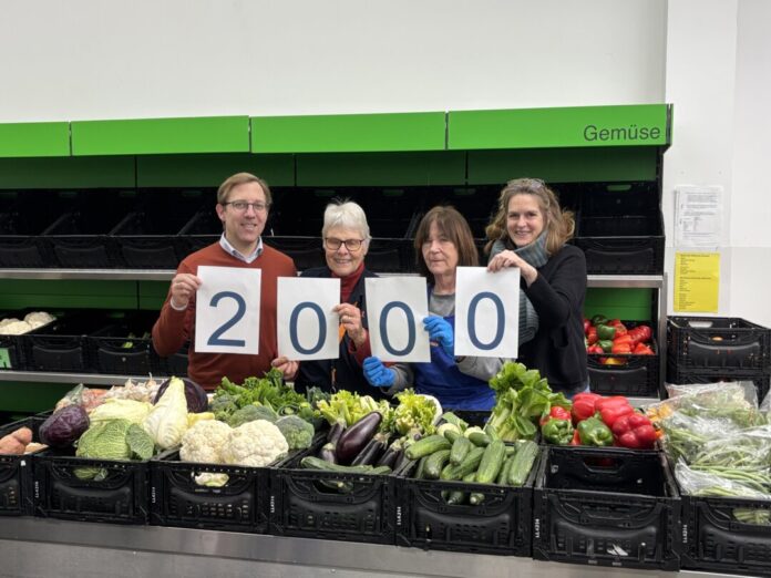 Freude bei der Spendenübergabe: Johannes Paas (Lions), Ingrid Bauer, Marianne Biermann Kathrin Beckmann (Lions). Foto: Lions Club/privat Freude bei der Spendenübergabe: Johannes Paas (Lions), Ingrid Bauer, Marianne Biermann Kathrin Beckmann (Lions). Foto: Lions Club/privat