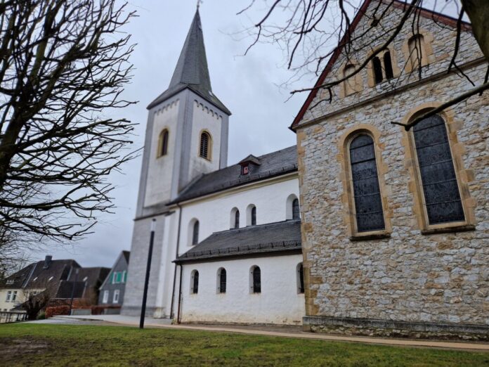 Kath. Kirche Düssel