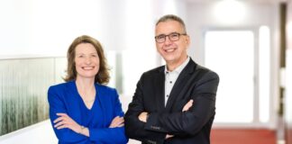 Beate Händeler und Udo Zimmermann vom Vorstand der Sparkasse HRV, Bild: Sparkasse HRV