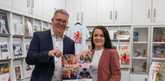 Veranstaltungsplanerin Kristina Vaupel und Kulturdezernent Harald Filip freuen sich über die bunte Auswahl an Events. Stadt Ratingen